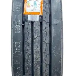 Вантажна рульова автомобільна шина Royal Black RS202