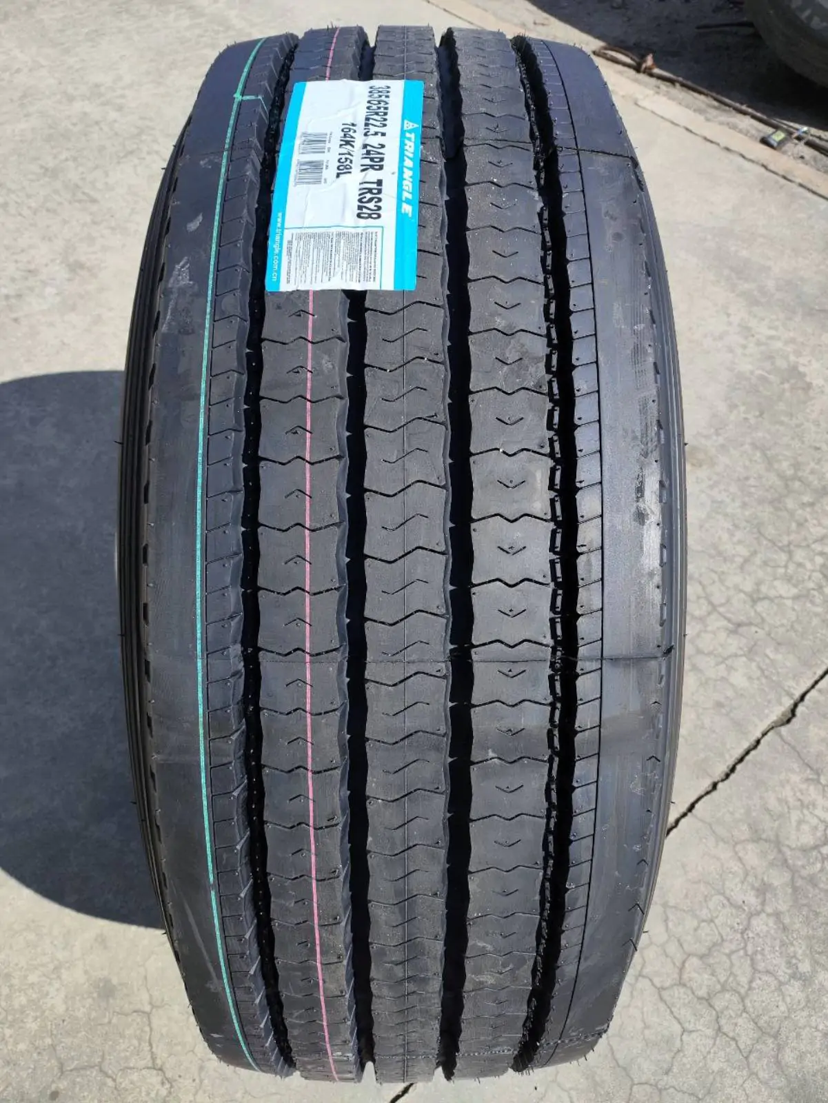 Вантажна рульова автомобільна шина Triangle TRS28 24PR TL